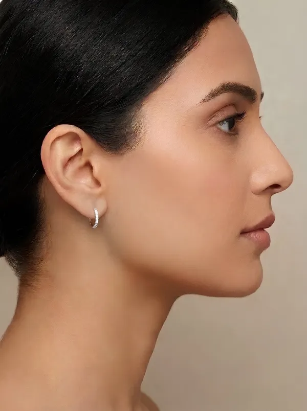 Classic_Diamond_Hoop_Earrings