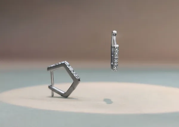 Geometry_Inspired_Earring