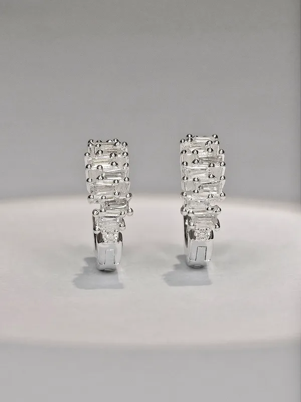 Baguette_Diamonds_Hoop_Earring