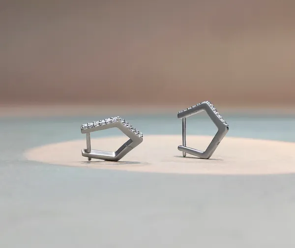 Geometry_Inspired_Earring