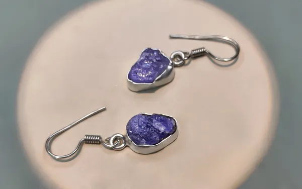 Uncut_Natural_Tanzanite_Rhodium_Plated_Earring