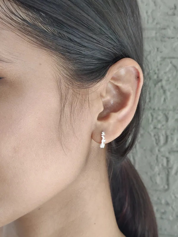 Classic_Baguette_Diamond_Earrings