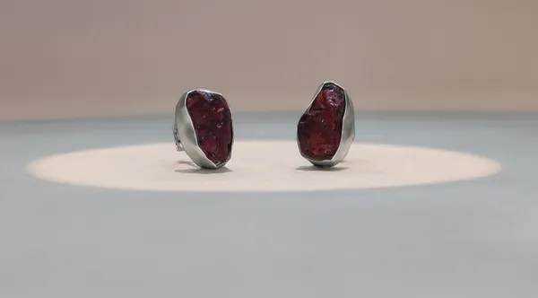 Sterling_Silver_Earring_With_Uncut_Stone
