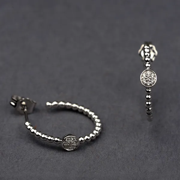 Beaded_Hoop_With_Small_Diamond