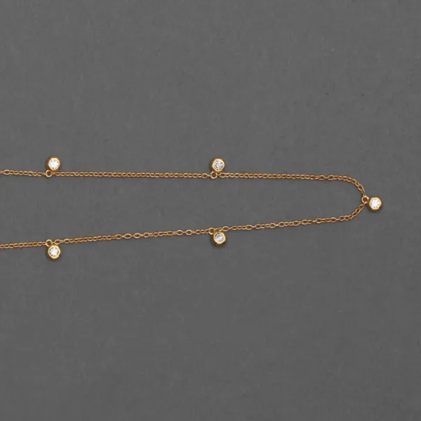 Minimal_Bezel-Set_Diamond_Station_Chain_Necklace