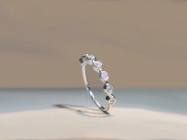 Classic_Bezel_Set_Band_Ring