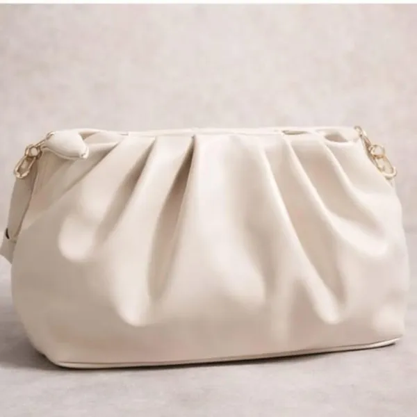 Off_White_Stylish_Pu_Leather_Handbag_For_Women_And_Girls