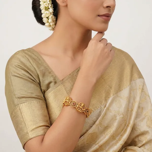 Yellow_Brass_Premium_And_Elegant_Bangle_For_Women