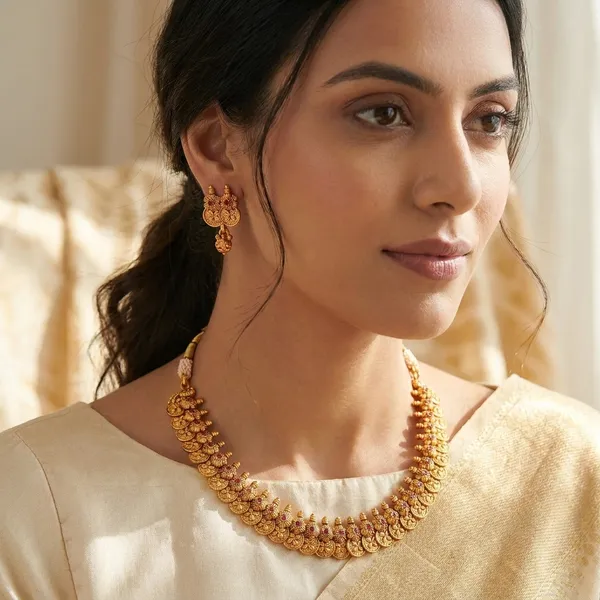 Yellow_Brass_Premium_And_Elegant_Necklace__For_Women