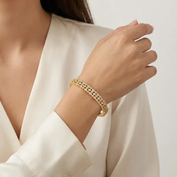 Yellow_Brass_Premium_And_Elegant_Bangle_For_Women