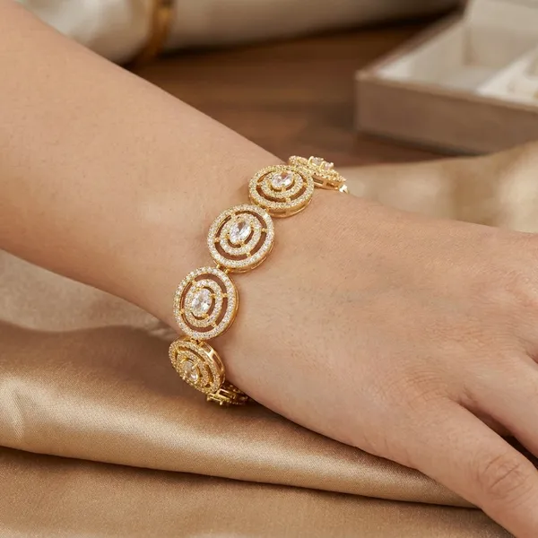 Yellow_Brass_Premium_And_Elegant_Bracelet_For_Women