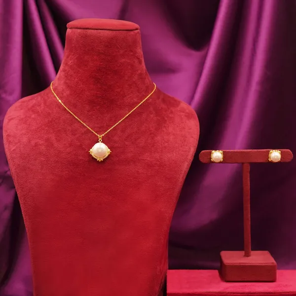 Yellow_Brass_Premium_And_Elegant_Necklace__For_Women