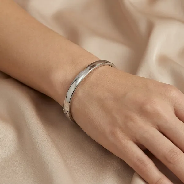 Rhodium_Brass_Premium_And_Elegant_Bangle_For_Women