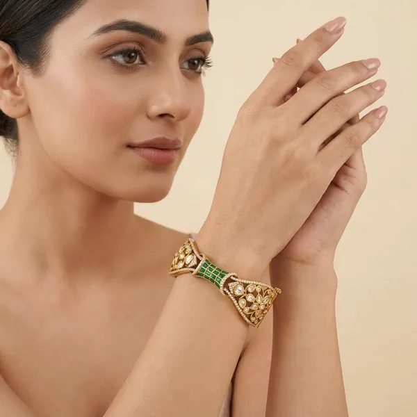 Yellow_Brass_Premium_And_Elegant_Bangle_For_Women