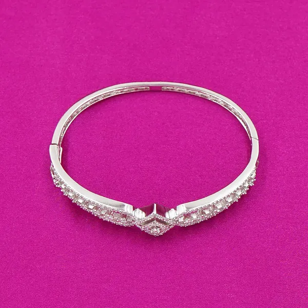 White_Brass_Premium_And_Elegant_Bangle_For_Women