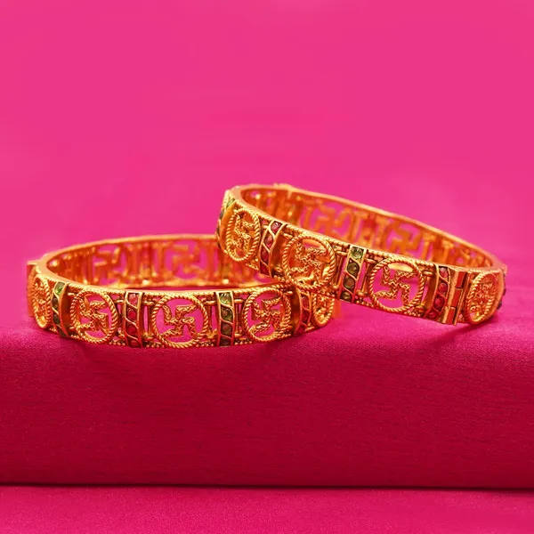 Yellow_Brass_Premium_And_Elegant_Bangle_For_Women