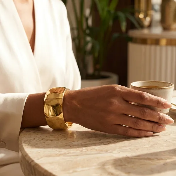 Yellow_Brass_Premium_And_Elegant_Bangle_For_Women