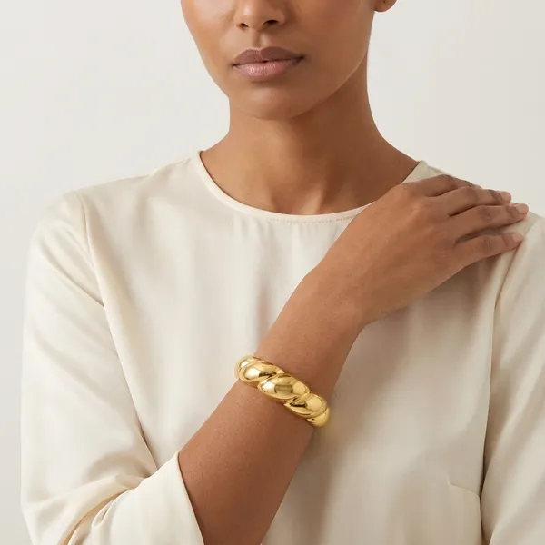 Yellow_Brass_Premium_And_Elegant_Bangle_For_Women