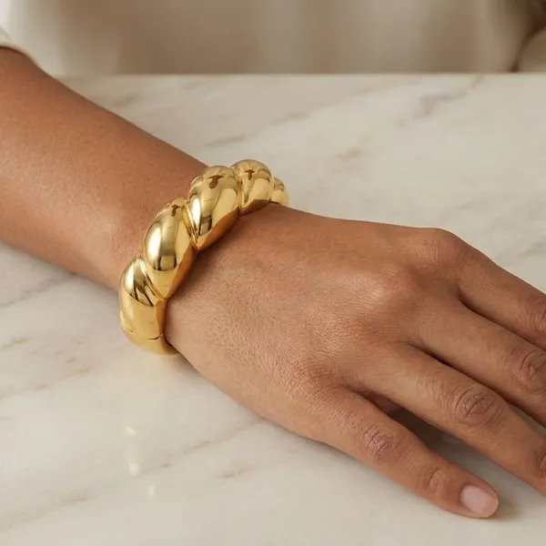 Yellow_Brass_Premium_And_Elegant_Bangle_For_Women