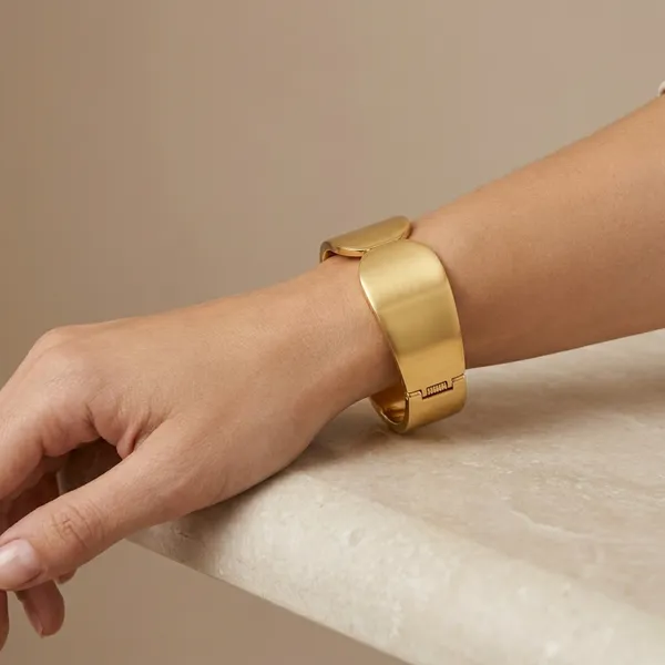 Yellow_Brass_Premium_And_Elegant_Bangle_For_Women