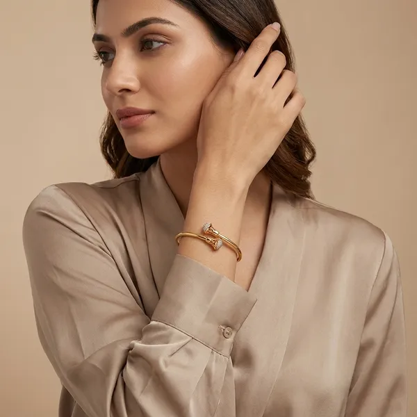Yellow_Brass_Premium_And_Elegant_Bangle_For_Women