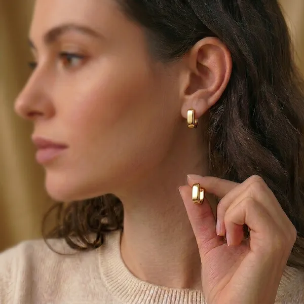 Yellow_Brass_Premium_And_Elegant_Earrings_For_Women