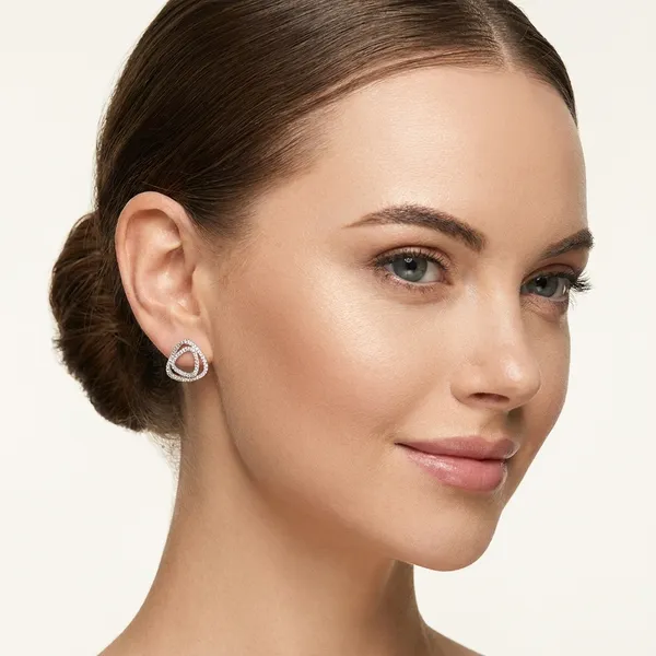 White_Brass_Premium_And_Elegant_Earrings_For_Women