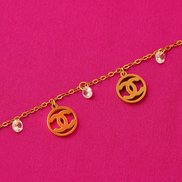 Yellow_Brass_Premium_And_Elegant_Bracelet_For_Women