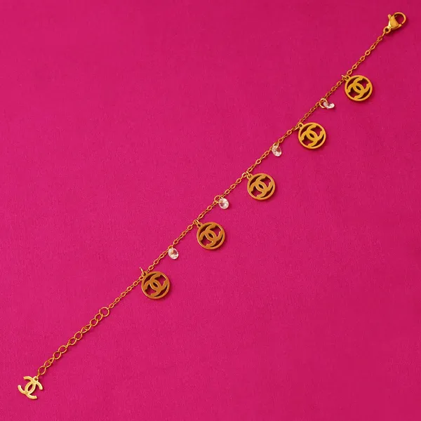 Yellow_Brass_Premium_And_Elegant_Bracelet_For_Women