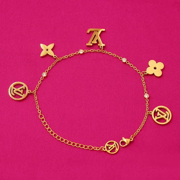 Yellow_Brass_Premium_And_Elegant_Bracelet_For_Women