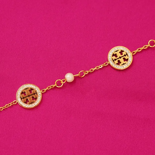 Yellow_Brass_Premium_And_Elegant_Bracelet_For_Women