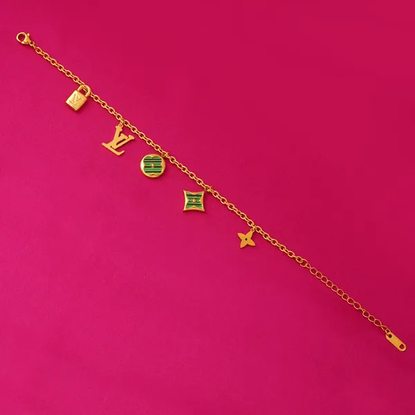 Yellow_Brass_Premium_And_Elegant_Bracelet_For_Women