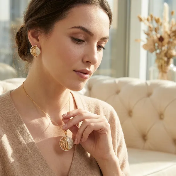Yellow_Brass_Premium_And_Elegant_Necklace__For_Women
