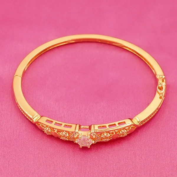 Yellow_Brass_Premium_And_Elegant_Bangle_For_Women