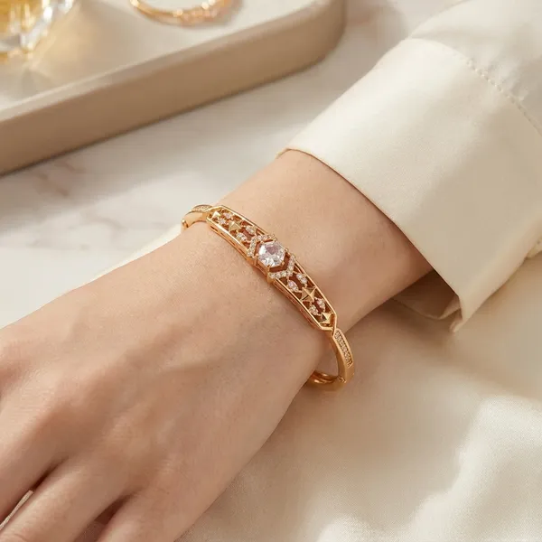 Yellow_Brass_Premium_And_Elegant_Bangle_For_Women