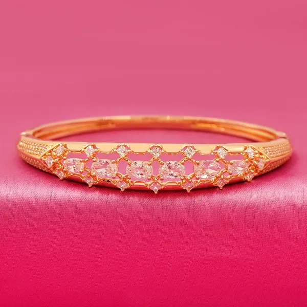 Yellow_Brass_Premium_And_Elegant_Bangle_For_Women