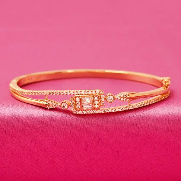 Yellow_Brass_Premium_And_Elegant_Bangle_For_Women