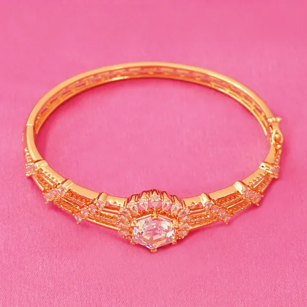 Yellow_Brass_Premium_And_Elegant_Bangle_For_Women