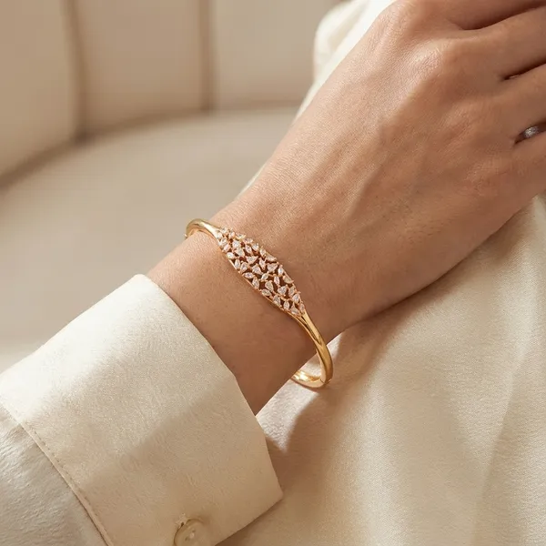 Yellow_Brass_Premium_And_Elegant_Bangle_For_Women
