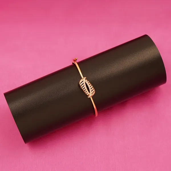 Yellow_Brass_Premium_And_Elegant_Bangle_For_Women