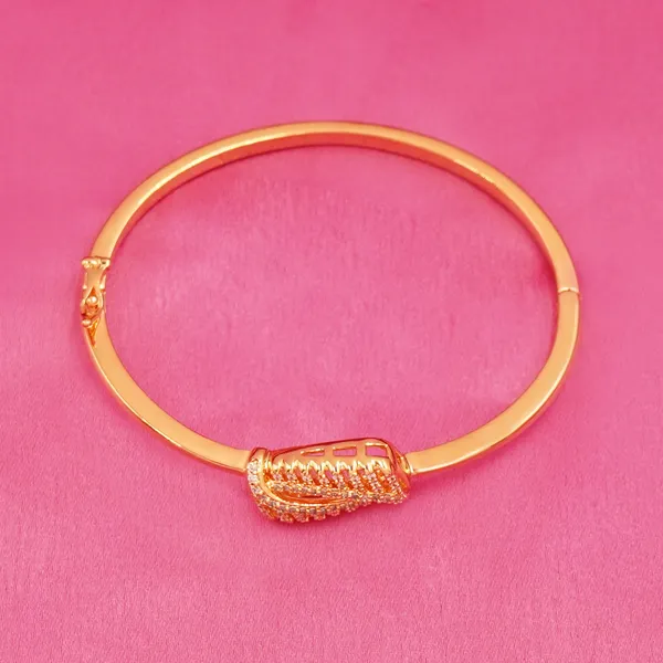 Yellow_Brass_Premium_And_Elegant_Bangle_For_Women