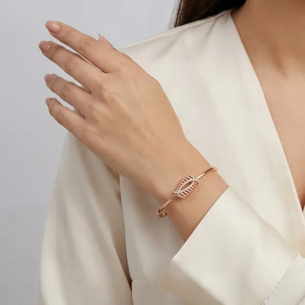 Yellow_Brass_Premium_And_Elegant_Bangle_For_Women