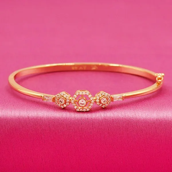 Yellow_Brass_Premium_And_Elegant_Bangle_For_Women