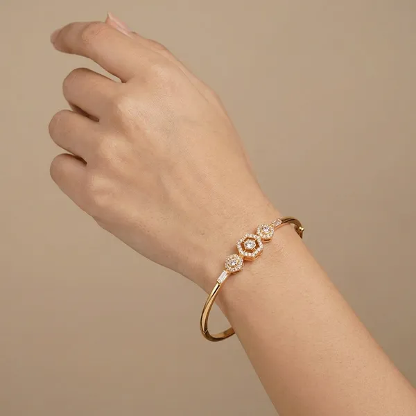 Yellow_Brass_Premium_And_Elegant_Bangle_For_Women