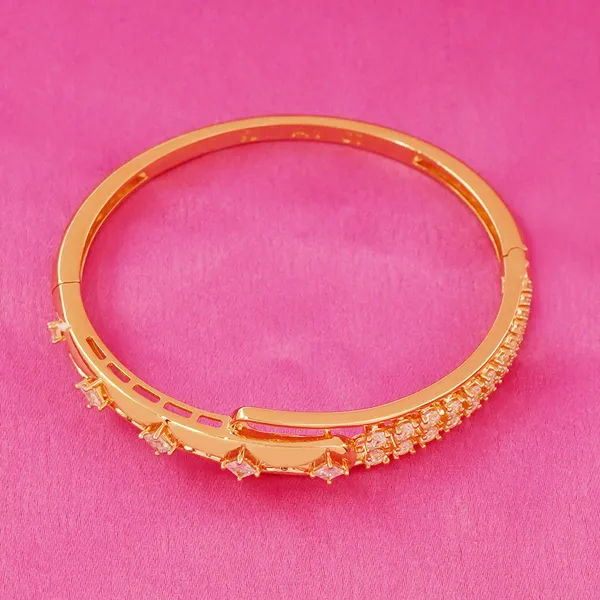 Yellow_Brass_Premium_And_Elegant_Bangle_For_Women