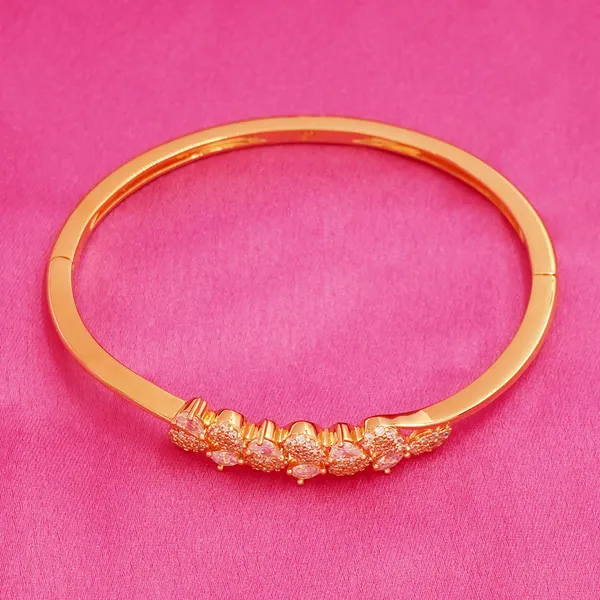Yellow_Brass_Premium_And_Elegant_Bangle_For_Women