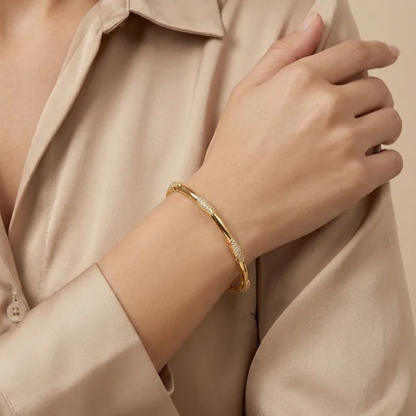 Yellow_Brass_Premium_And_Elegant_Bangle_For_Women