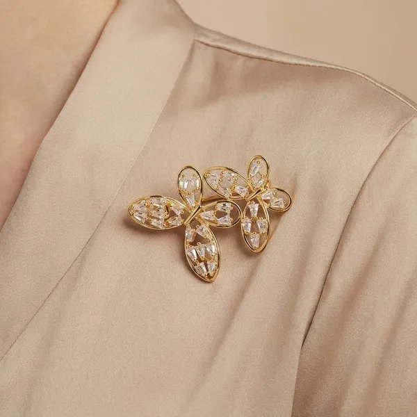 Yellow_Brass_Premium_And_Elegant_Brooch_For_Women