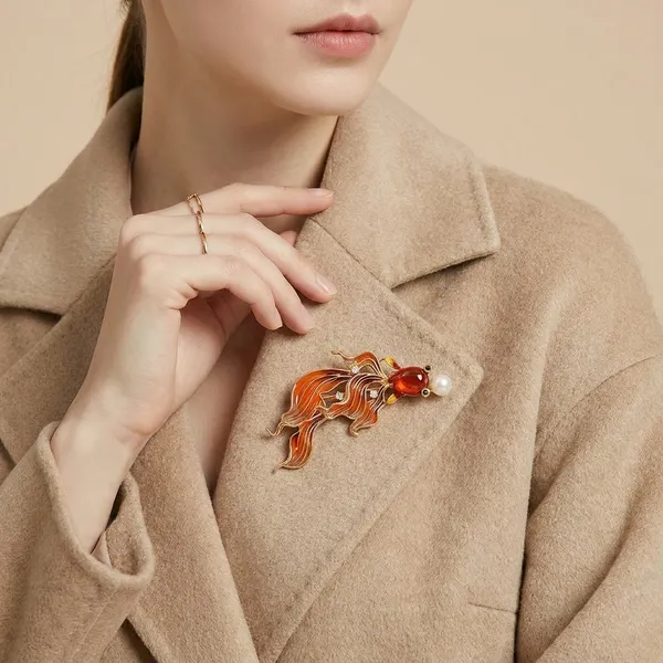 Yellow_Brass_Premium_And_Elegant_Brooch_For_Women