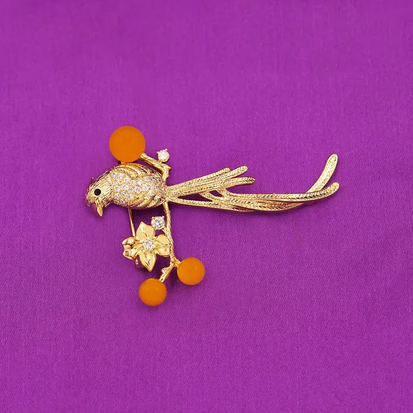 Yellow_Brass_Premium_And_Elegant_Brooch_For_Women